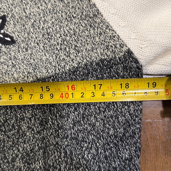 Alfred Dunner Black and Cream Floral Sweater - Picture 8 of 14